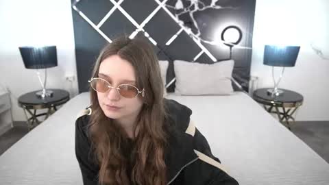 Emily online show from July 29, 6:00 am