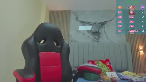 Snapshot of magievans1 chatting on December 19, 12:01 pm magievans1 online show from December 19, 12:01 pm