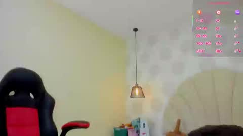 Snapshot of magievans1 chatting on February 13, 2:18 am magievans1 online show from February 13, 2:18 am