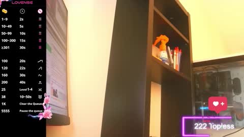 Snapshot of magnitaaa chatting on December 14, 5:18 pm magnitaaa online show from December 14, 5:18 pm