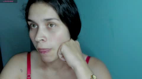 Snapshot of mahiia_1 chatting on April 13, 3:12 am Mahiia online show from April 13, 3:12 am