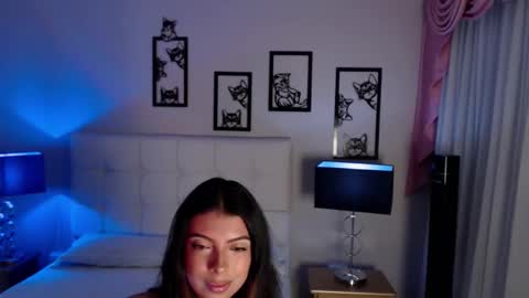 Maia Reficco online show from January 17, 12:10 pm