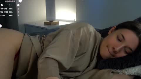 Lucy online show from February 19, 4:23 am