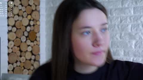 Lucy online show from November 4, 1:59 am