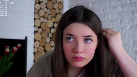 Lucy online show from March 7, 2:08 am