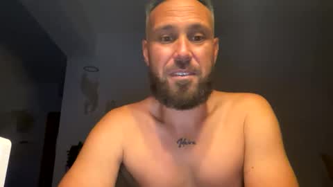 Snapshot of maikel61 chatting on February 7, 2:59 am Maikel61 online show from February 7, 2:59 am