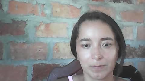 Snapshot of maile1997 chatting on July 16, 1:17 pm maile1997 online show from July 16, 1:17 pm