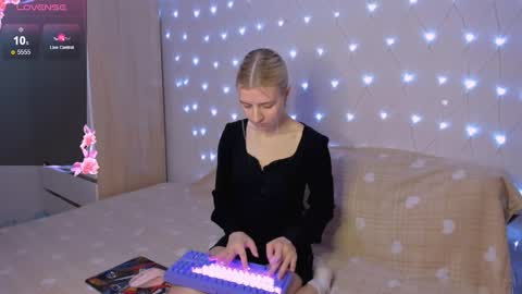 Your kitty online show from March 7, 4:15 pm