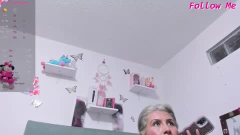 mailyn bakerrr  online show from February 3, 2:53 am