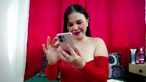 maily roux online show from May 24, 2:00 pm