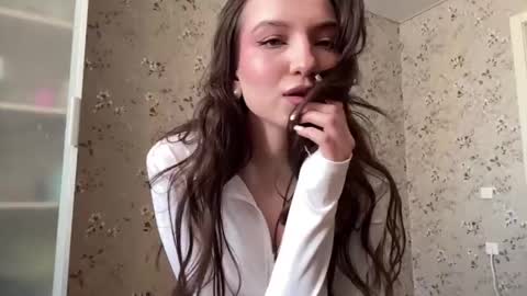 DIna online show from March 9, 10:08 am