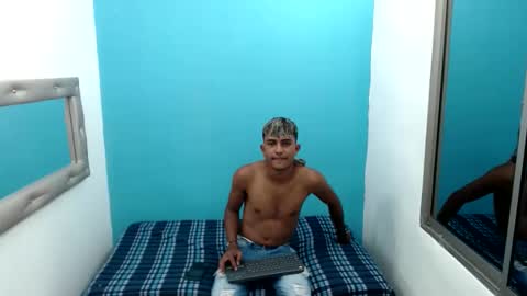 Snapshot of mairk18 chatting on February 3, 1:19 pm MAIRK online show from February 3, 1:19 pm