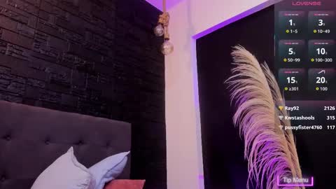 maite_smith69 online show from November 11, 5:24 pm