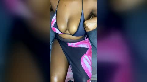 maitresseee online show from July 22, 7:22 am