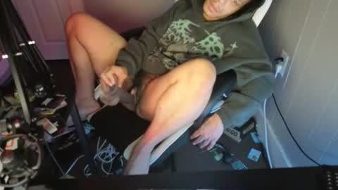 mak online show from April 20, 7:55 am