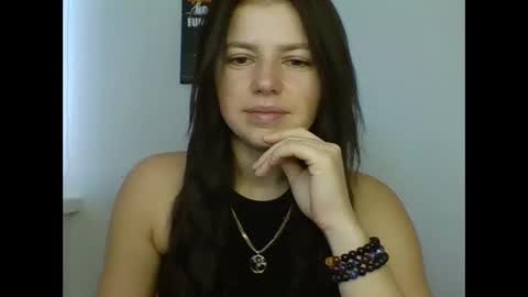 make_mesmile online show from November 25, 7:08 am