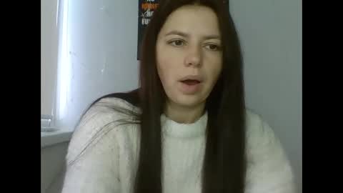 make_mesmile online show from January 18, 7:45 am