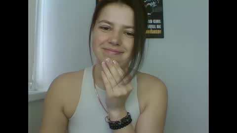 make_mesmile online show from April 2, 6:22 am