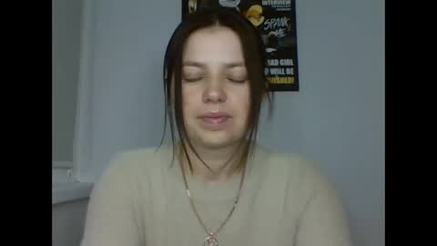 make_mesmile online show from April 16, 6:19 pm