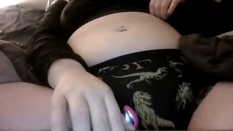 makemewatch online show from November 17, 8:47 pm