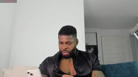 Makonnen online show from May 24, 1:43 am