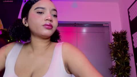   online show from November 20, 12:05 pm