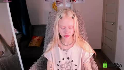 Malena online show from May 26, 10:22 am