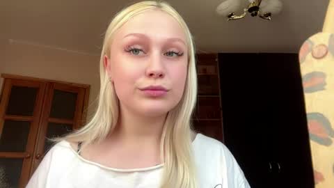 Mel online show from May 18, 2:34 pm