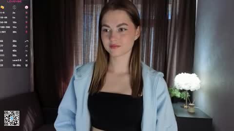 Mia online show from June 12, 4:11 am