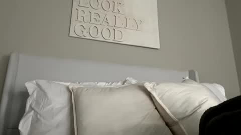 Mallory online show from March 9, 1:20 am