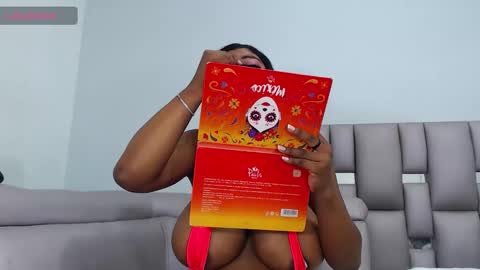 malorybrown online show from February 5, 1:16 pm