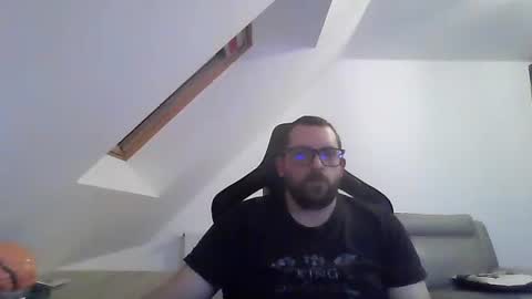 breton online show from January 1, 5:22 pm