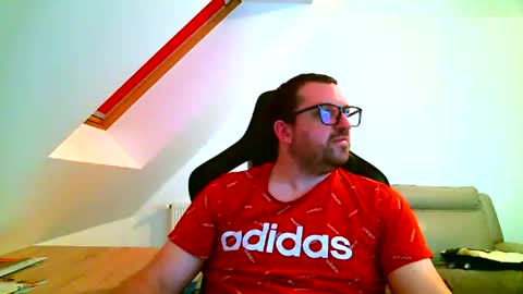 breton online show from January 12, 9:40 pm