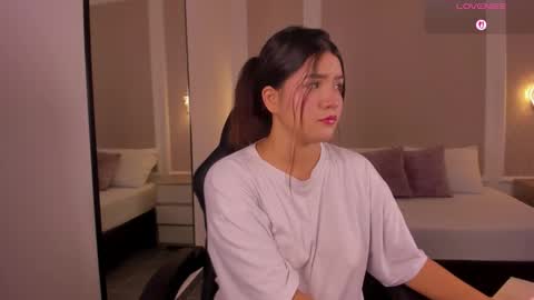 M A L U online show from December 19, 2:40 am