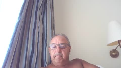 OLDMANFREE online show from December 29, 9:20 pm