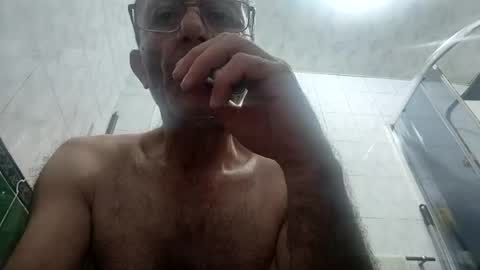 Snapshot of mamuka157 chatting on July 14, 3:33 am mamuka157 online show from July 14, 3:33 am