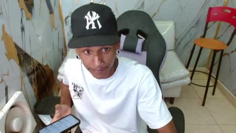 man_sant11 online show from April 4, 2:47 pm