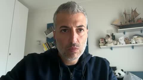 Snapshot of manager82 chatting on October 6, 10:56 am manager82 online show from October 6, 10:56 am