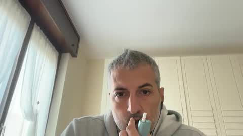 Snapshot of manager82 chatting on November 10, 10:58 am manager82 online show from November 10, 10:58 am