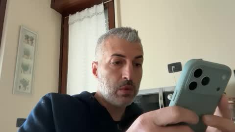 Snapshot of manager82 chatting on March 16, 10:30 am manager82 online show from March 16, 10:30 am