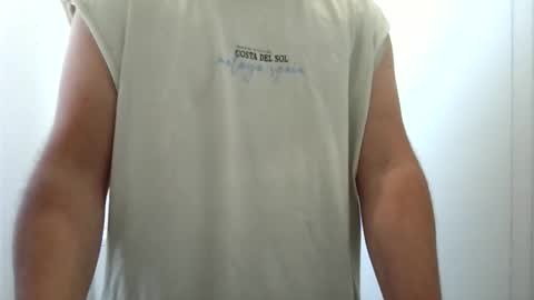 Snapshot of manbroadcasting001 chatting on February 19, 2:51 am manbroadcasting001 online show from February 19, 2:51 am