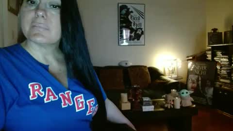 mandaloriangirlsfight online show from November 5, 7:03 pm