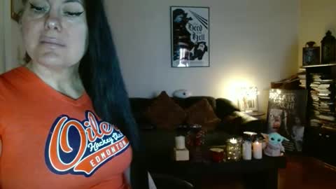 mandaloriangirlsfight online show from February 9, 6:45 pm