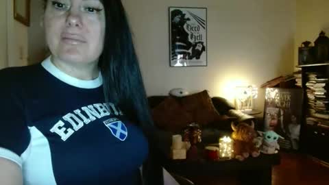 mandaloriangirlsfight online show from February 25, 7:01 pm