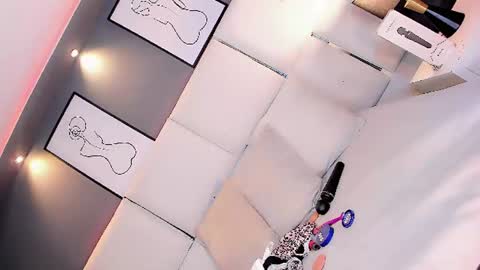 Snapshot of manellyksparklee chatting on June 29, 12:49 pm manellyksparklee online show from June 29, 12:49 pm