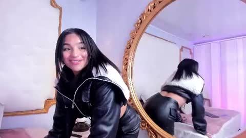 manelyk_evanss online show from July 17, 11:28 am