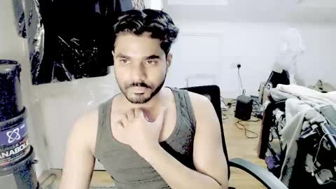 manewild online show from April 5, 1:41 pm