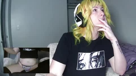 manicmercury online show from July 30, 3:05 am