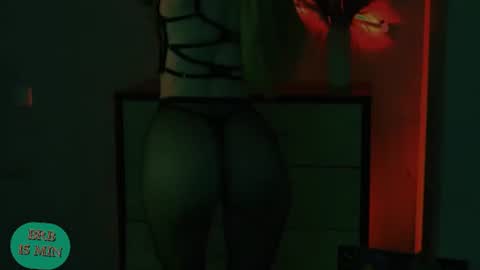 Amelie online show from July 18, 9:07 pm