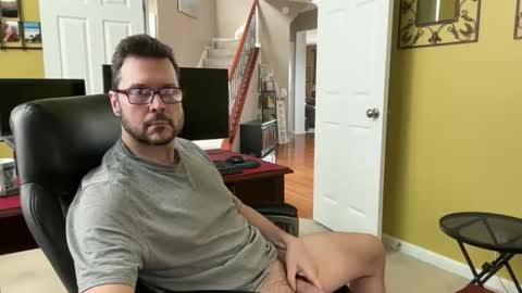 mankav73 online show from April 3, 4:05 pm